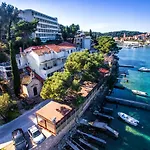 Boras Lux Πανσιόν